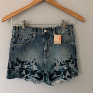 NWT RARE Levi’s Shorts